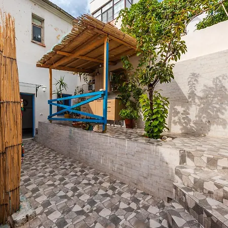5 Holiday home *