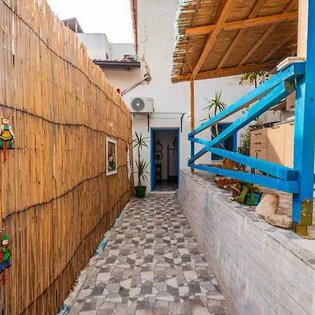 5 Holiday home *